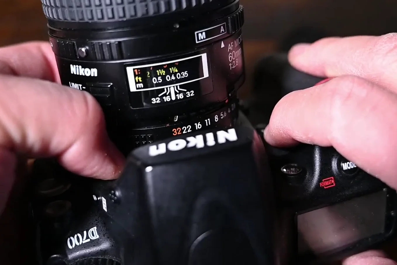 Close up of the aperture ring locked at f32