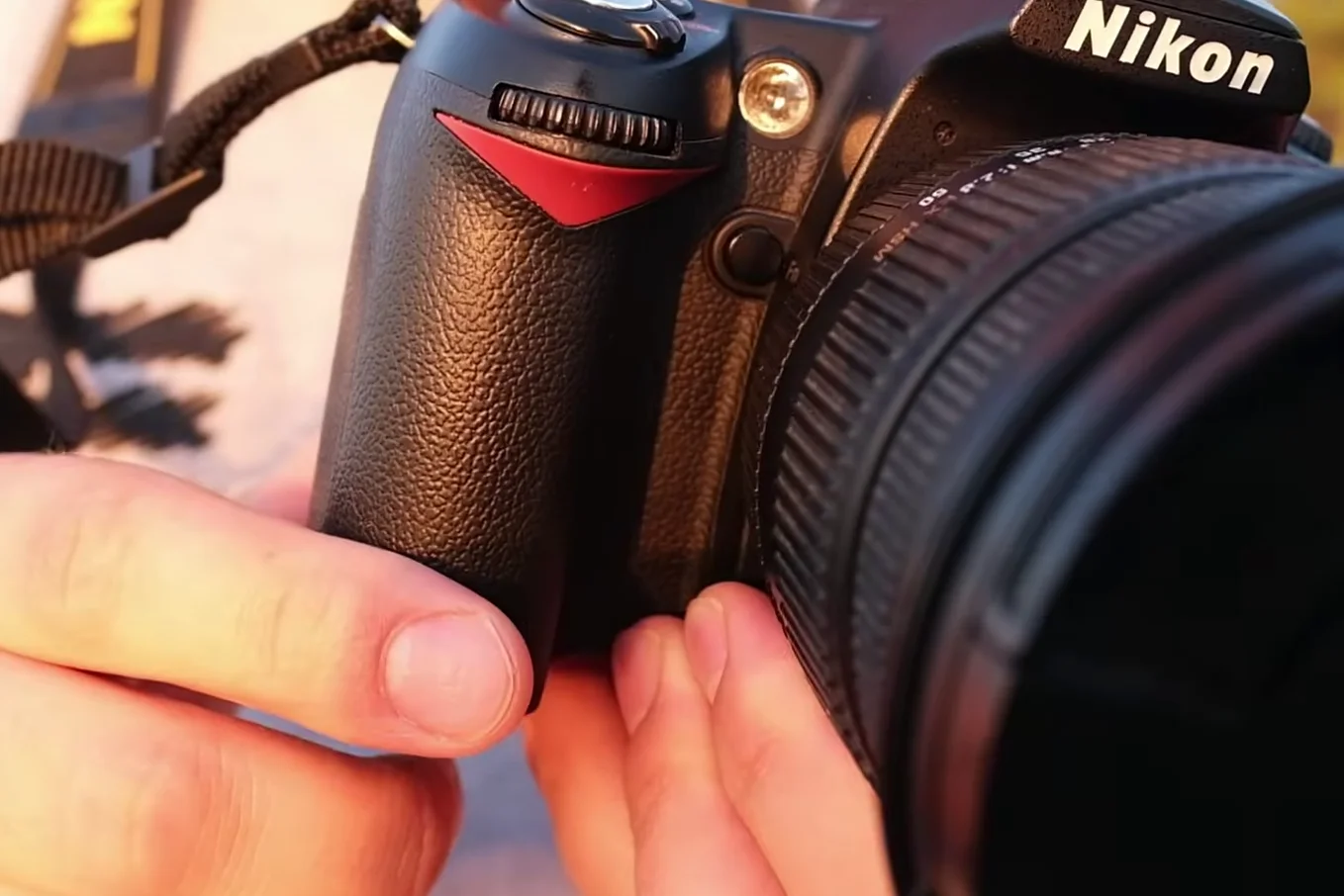 Nikon D90 grip and control dials